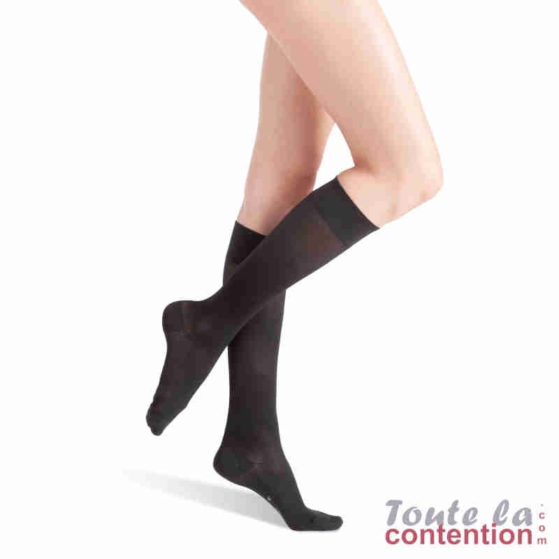 Chaussettes de contention Femme Sensation Jarfix Classe 2 par Radiante - Coloris Noir