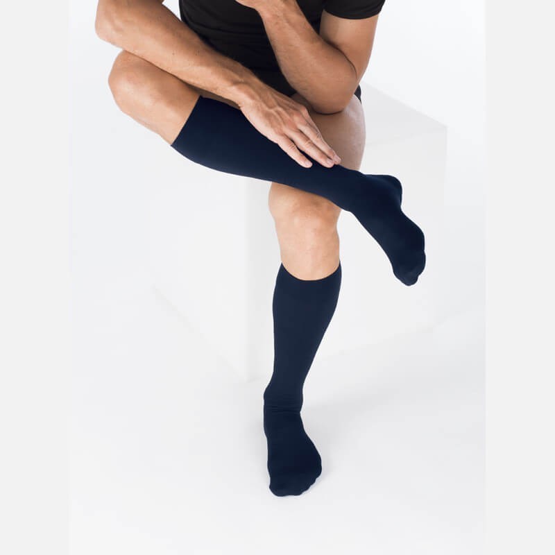 Chaussettes de contention Homme Legger Zen par Innothera - Coloris Marine