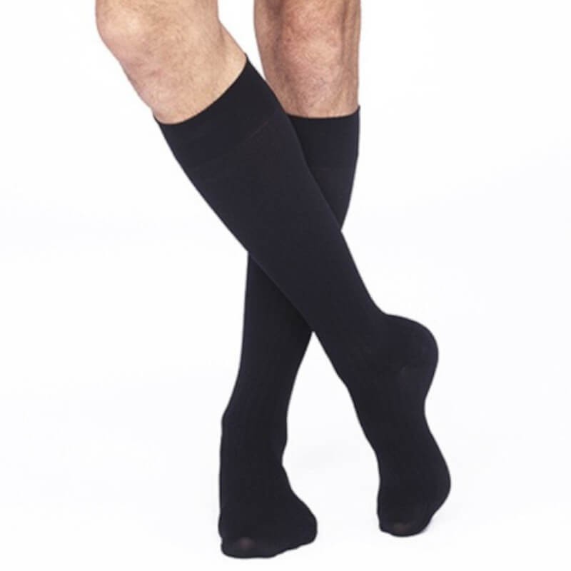 Chaussettes de contention Homme 93 Coton Classe 3 par Radiante - Coloris Noir