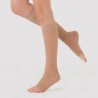 Chaussettes de contention Femme Dynaven Transparent Classe 2 par Sigvaris - Coloris Beige Clair en pieds ouverts