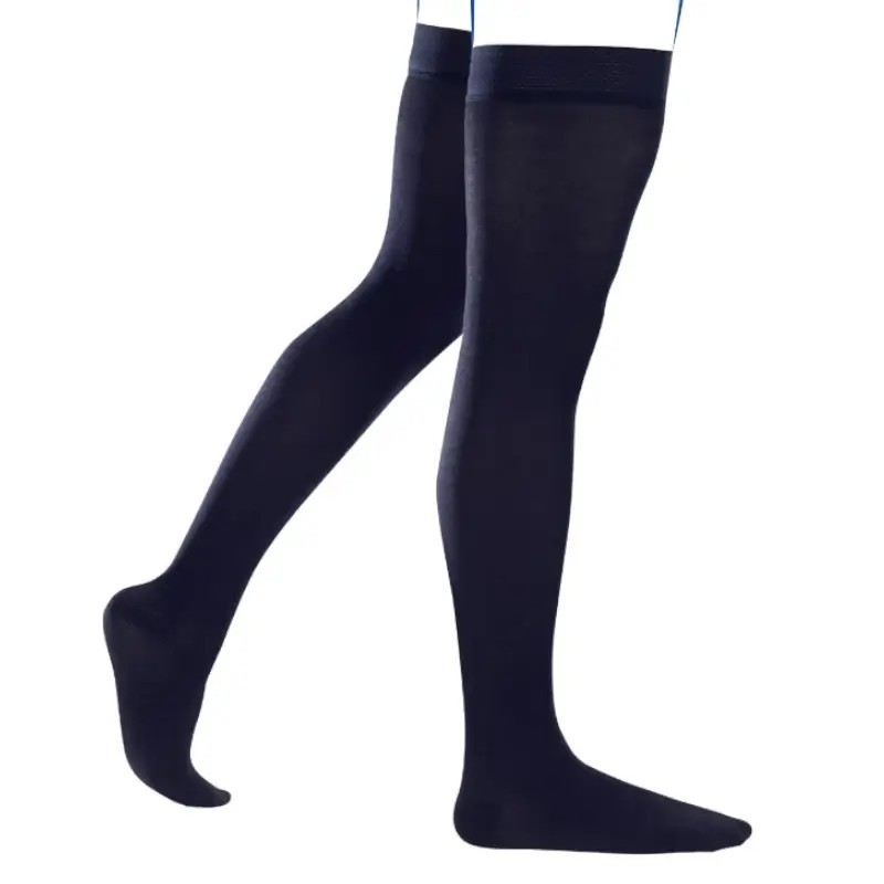 Bas de contention Venoflex City Confort Coton Classe 2 par Thuasne - Coloris Navy - Vue de profil Bas de contention Venoflex City Confort Coton Classe 2 par Thuasne - Coloris Navy - Vue de profil