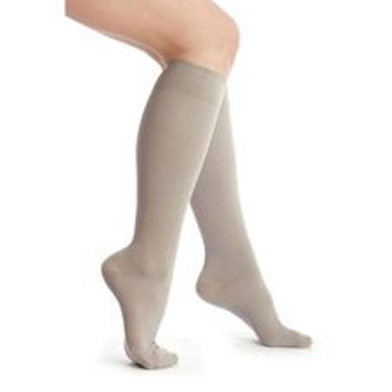 Chaussettes de contention Femme Simply Coton Fin de Thuasne. Coloris Taupe