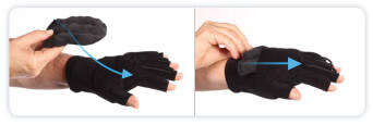 Insertion du Chip Pad Dorsum dans le Dorsal Pocket Glove